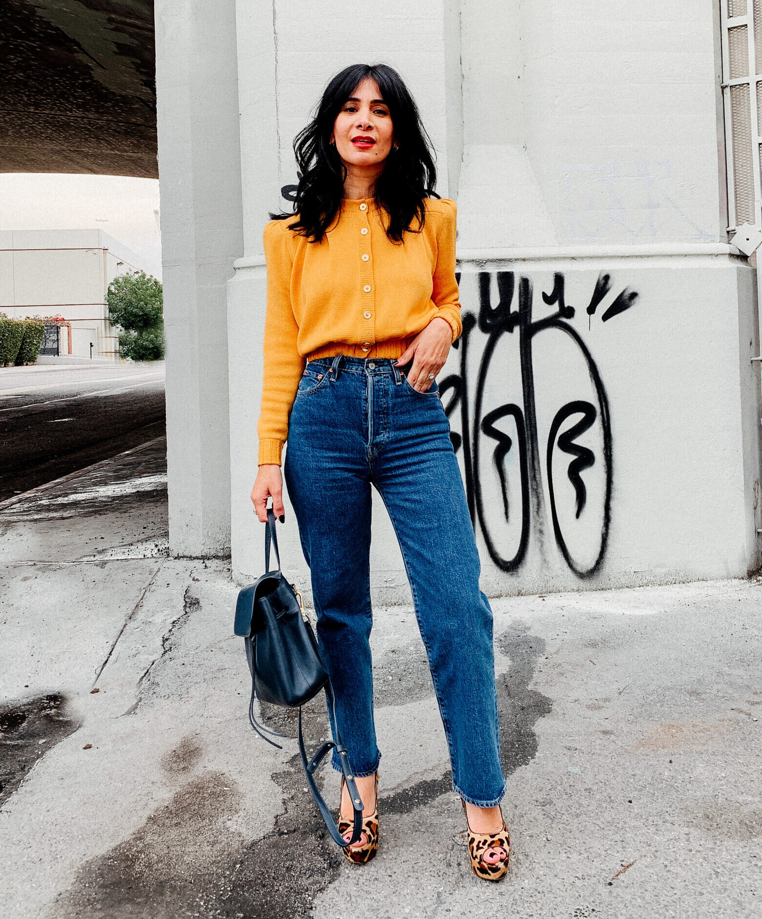 The Only High Waist Jeans You Need - Levi's Ribcage Jeans